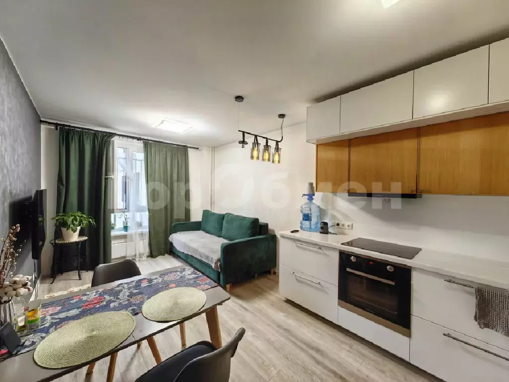 Продается 3-комнатная квартира - Фото 1