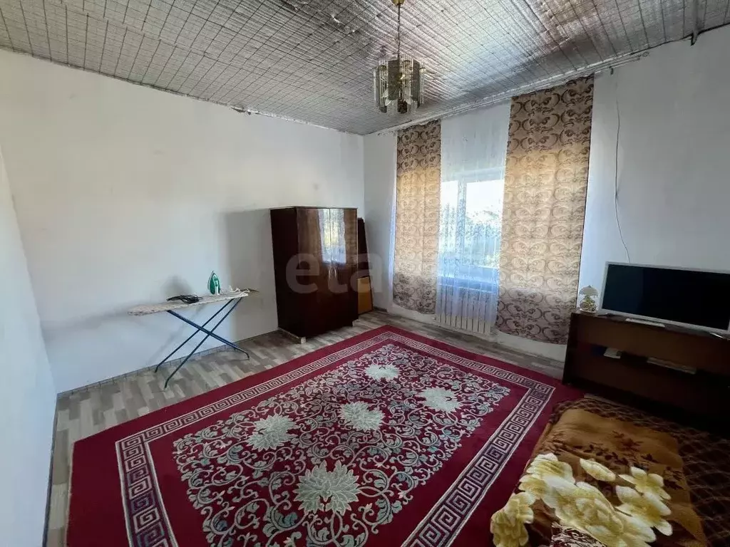 Дом в Оренбургская область, Оренбургский район, Экспериментальный ... - Фото 1