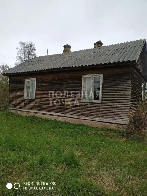Дом в Новгородская область, Боровичский район, Опеченское с/пос, с. ... - Фото 2