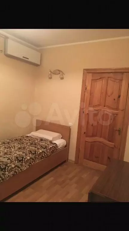Комната 14 м в 3-к., 1/5 эт. - Фото 0