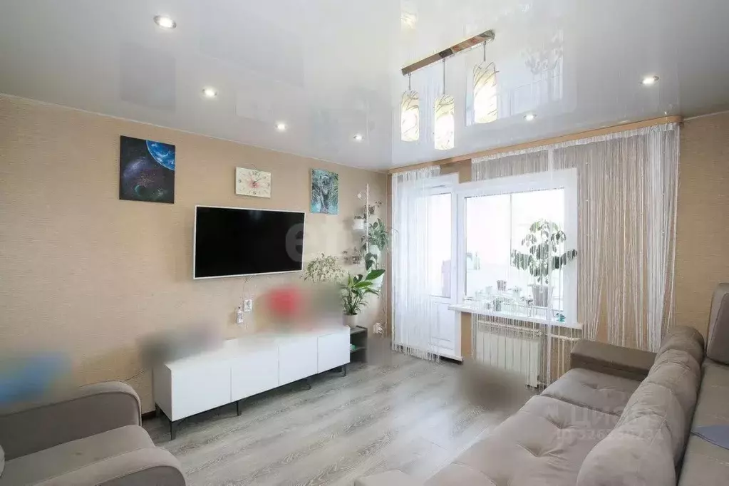 3-к кв. Бурятия, Улан-Удэ ул. Жердева, 142 (65.3 м) - Фото 1