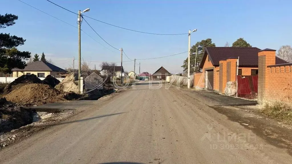 Участок в Тюменская область, Тюменский район, д. Ушакова Советская ул. ... - Фото 0