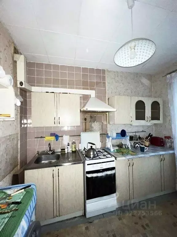 3-к кв. Крым, Симферополь ул. 60 лет Октября, 13/64 (64.0 м) - Фото 1