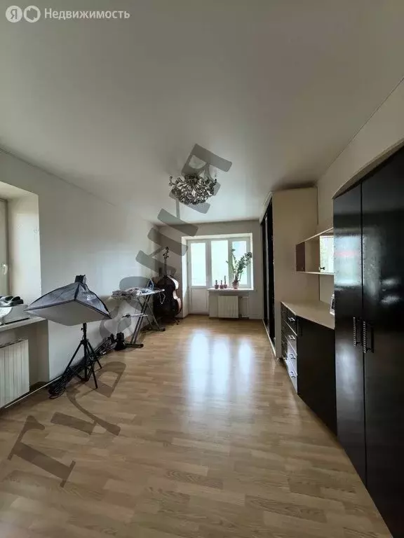 3-комнатная квартира: Белгород, Народный бульвар, 34 (100 м) - Фото 0
