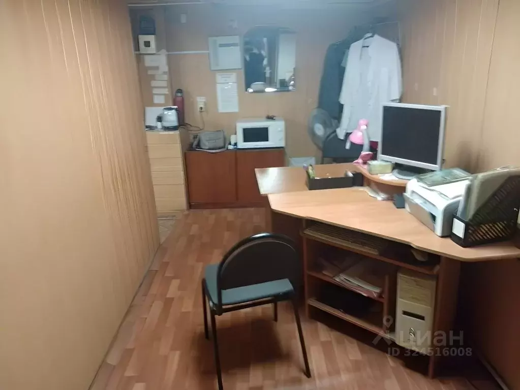 Помещение свободного назначения в Белгородская область, Алексеевка ул. ... - Фото 1