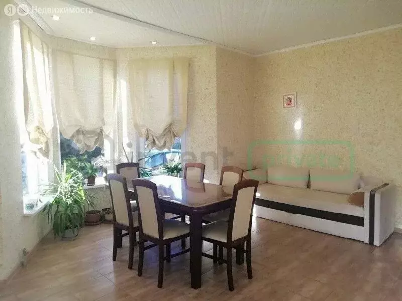 Дом в Калининградская область, Гурьевский муниципальный округ, посёлок ... - Фото 1