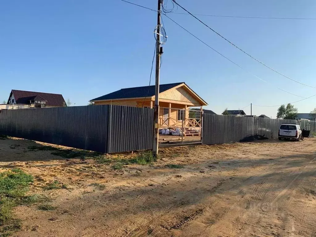 Дом в Саха (Якутия), Якутск ш. Покровское (72 м) - Фото 1