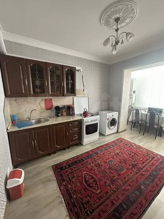 1-к. квартира, 46 м, 4/10 эт. - Фото 1