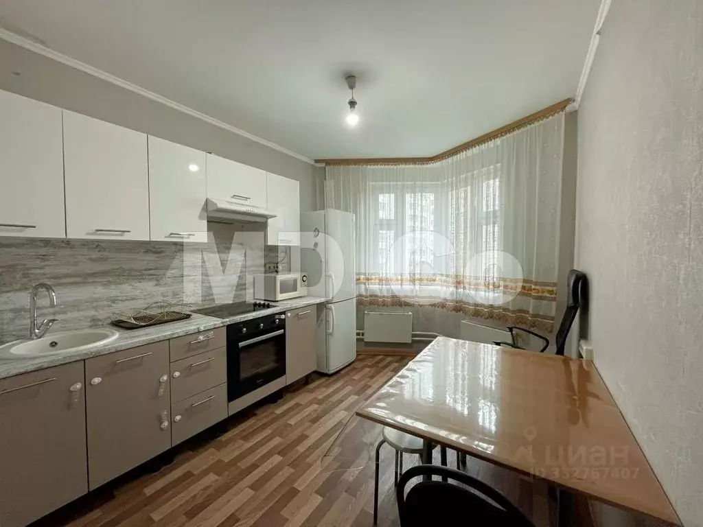 2-к кв. Московская область, Балашиха 1 Мая мкр, 37 (55.0 м) - Фото 0