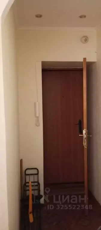 Студия Омская область, Омск ул. Яковлева, 10 (28.3 м) - Фото 1