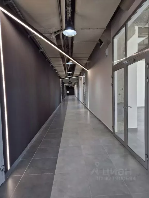 Офис в Саратовская область, Саратов ул. Имени И.С. Кутякова, 5 (50 м) - Фото 1
