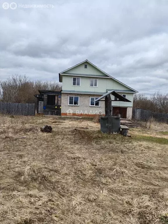 Дом в Владимирская область, Меленковский муниципальный округ, село ... - Фото 1