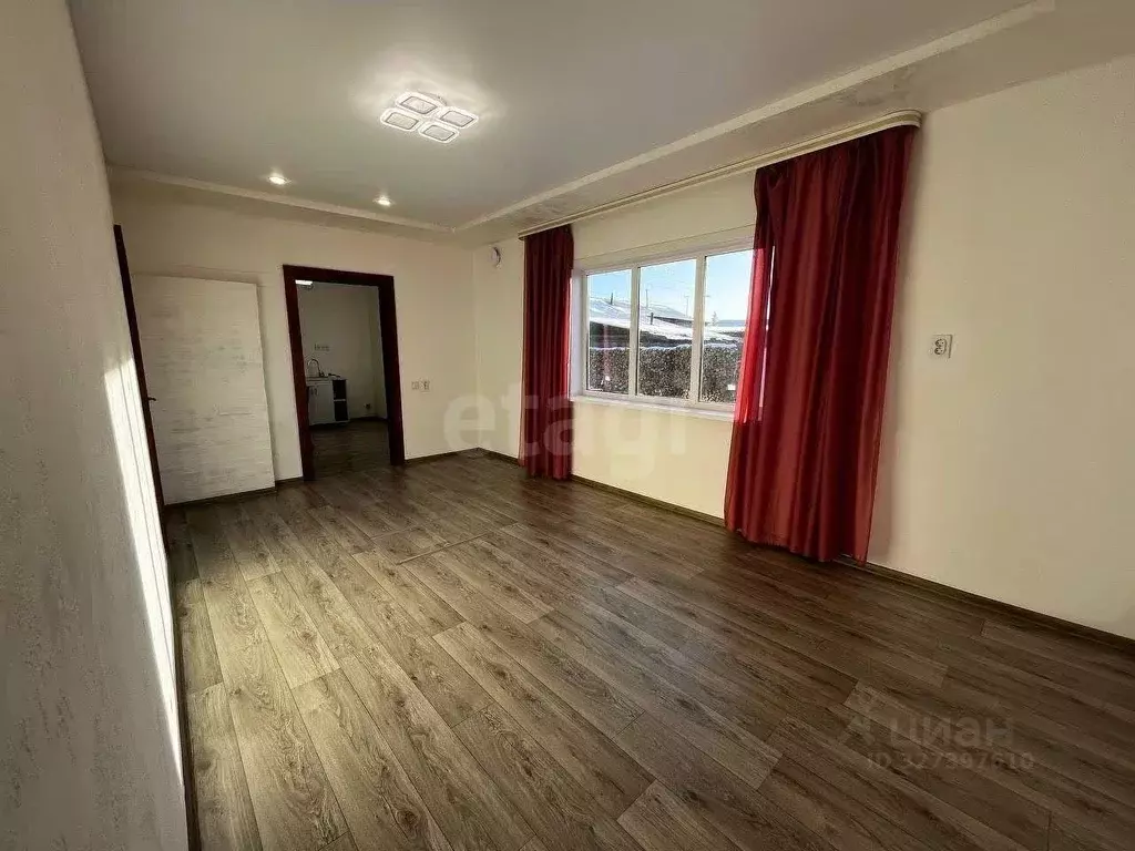 Дом в Бурятия, Иволгинский район, Гурульбинское с/пос, с. Поселье ул. ... - Фото 1