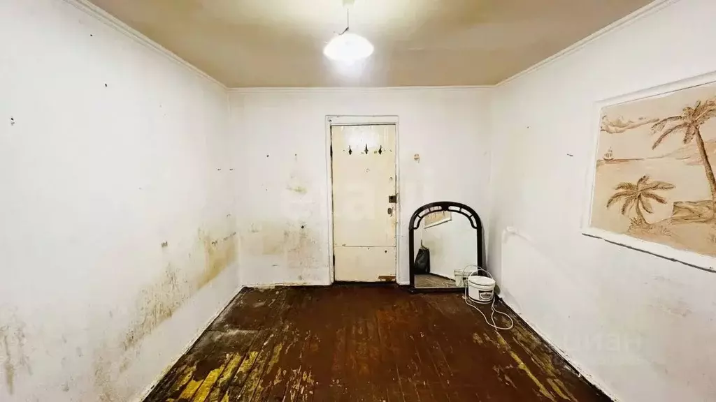 Комната Тюменская область, Тюмень ул. Республики, 212 (12.5 м) - Фото 0