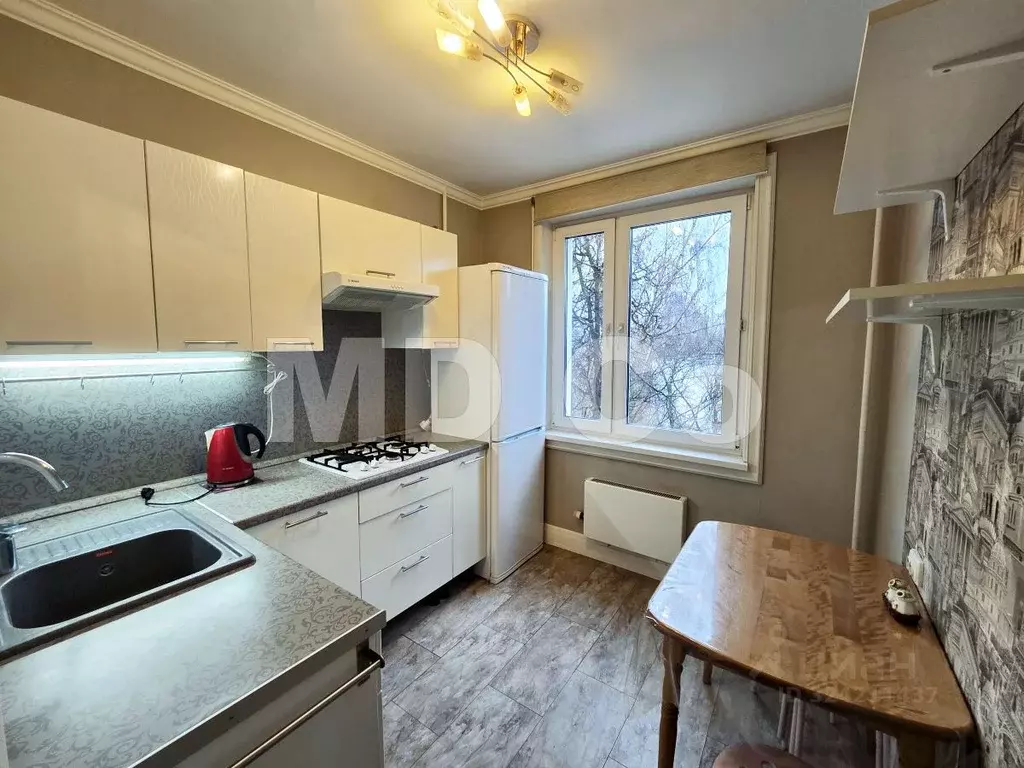 2-к кв. Москва ул. Генерала Антонова, 4К2 (46.0 м) - Фото 1