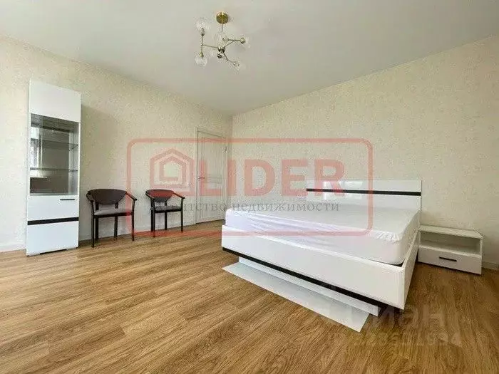 1-к кв. Севастополь ул. Руднева, 30Б (55.0 м) - Фото 2