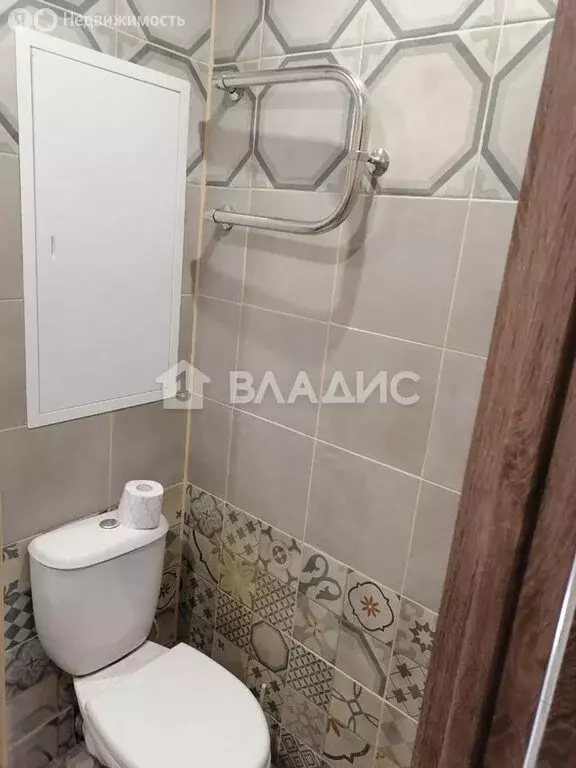 1-комнатная квартира: посёлок городского типа Октябрьский, улица 60 ... - Фото 2