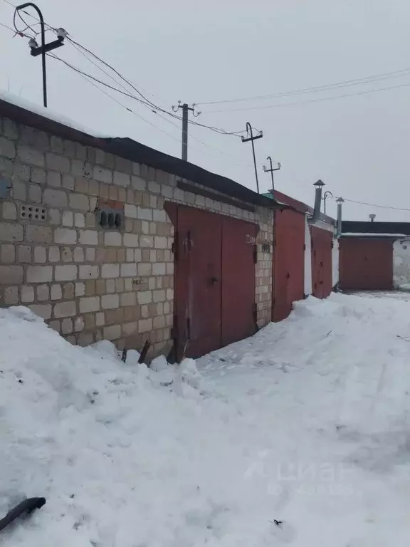 Гараж в Орловская область, Мценск Коммашевец-2 гаражно-строительный ... - Фото 1