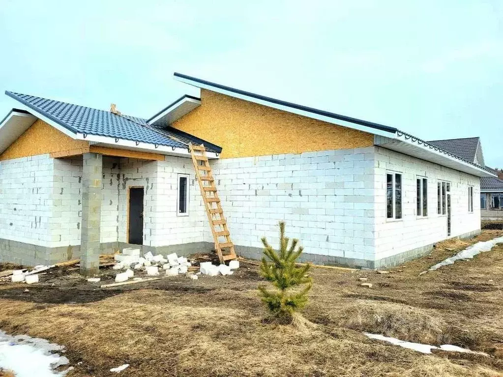 Дом в Белгородская область, Старый Оскол Сосенки мкр,  (255 м) - Фото 0