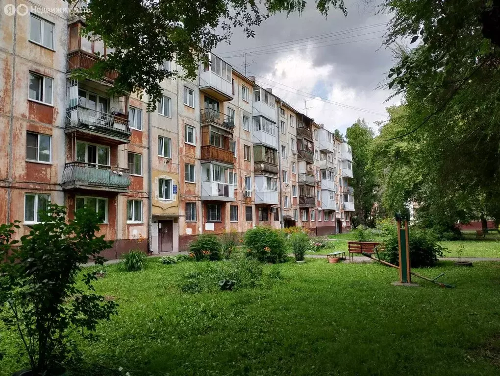 2-комнатная квартира: Кемерово, улица 9 Января, 4 (45 м) - Фото 0
