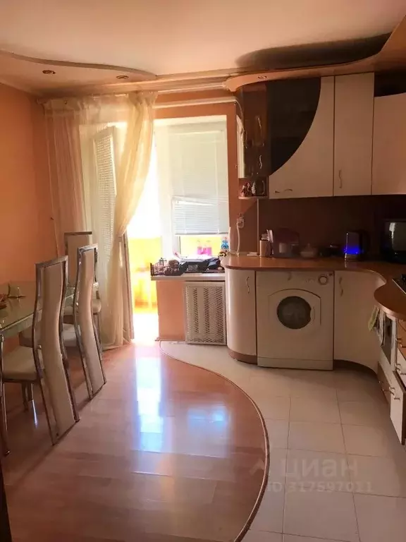 3-к кв. Курская область, Курск Рябиновая ул., 18 (73.2 м) - Фото 1