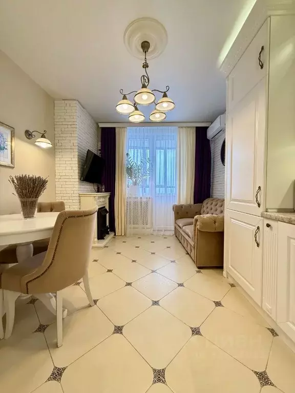 3-к кв. Кировская область, Киров ул. Калинина, 40 (56.9 м) - Фото 0