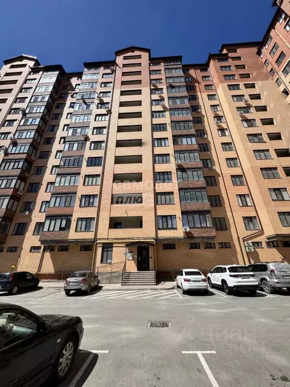 2-к кв. Дагестан, Каспийск просп. Акулиничева, 1/11 (80.0 м) - Фото 1