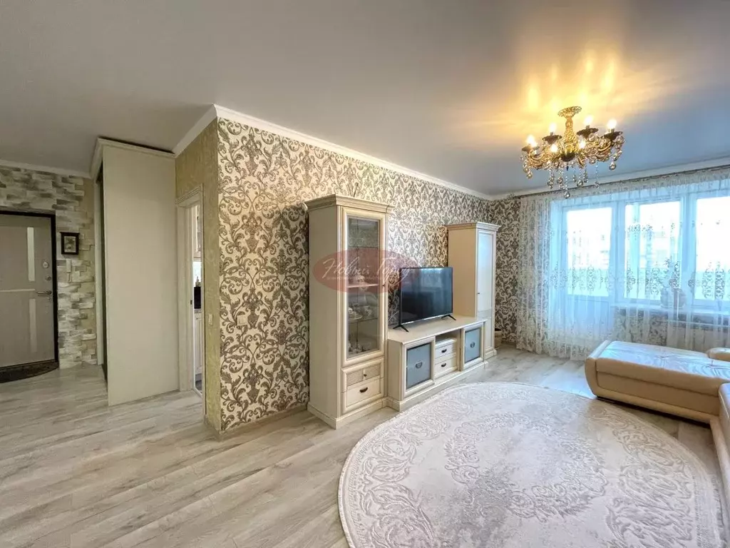 2-к кв. Тюменская область, Тюмень ул. Линейная, 15 (66.9 м) - Фото 1