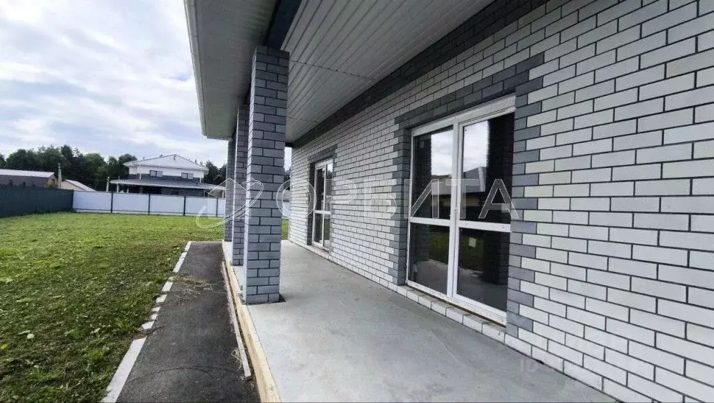 Дом в Тюменская область, Тюменский муниципальный округ, с. Перевалово ... - Фото 1