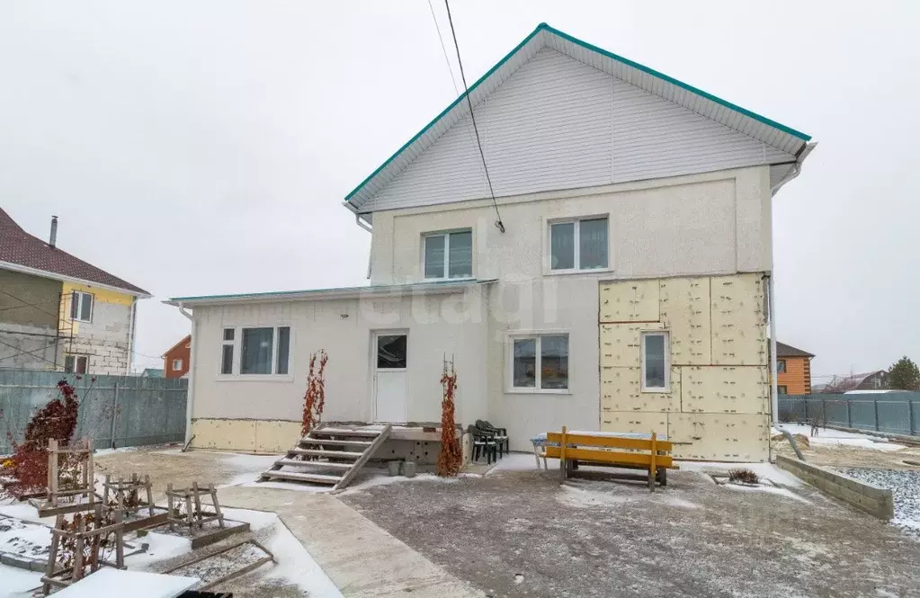 Дом в Тюменская область, Тюмень Казарово мкр, ул. Ромашковая (240 м) - Фото 1