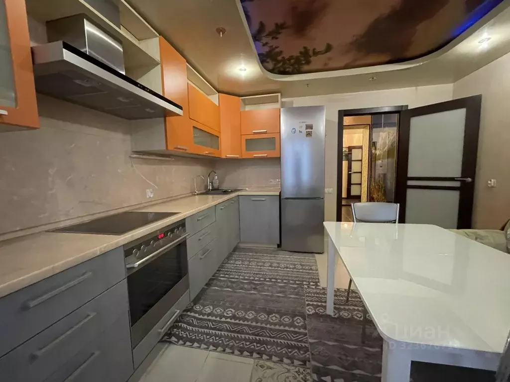 2-к кв. Башкортостан, Уфа ул. Карла Маркса, 64 (80.0 м) - Фото 1