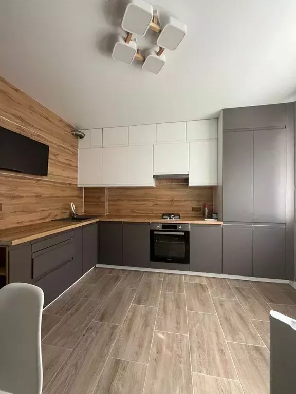 2-к кв. Адыгея, Тахтамукайский район, Яблоновский пгт Солнечная ул., ... - Фото 1