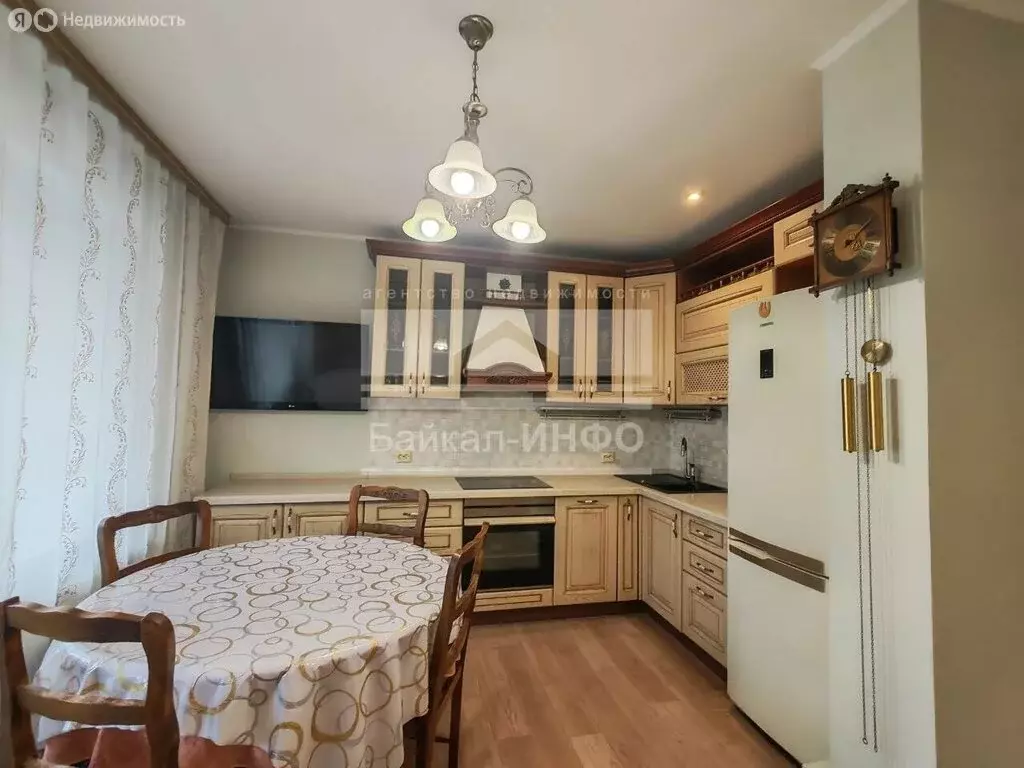 3-комнатная квартира: Иркутск, Красноказачья улица, 21 (78.4 м) - Фото 1