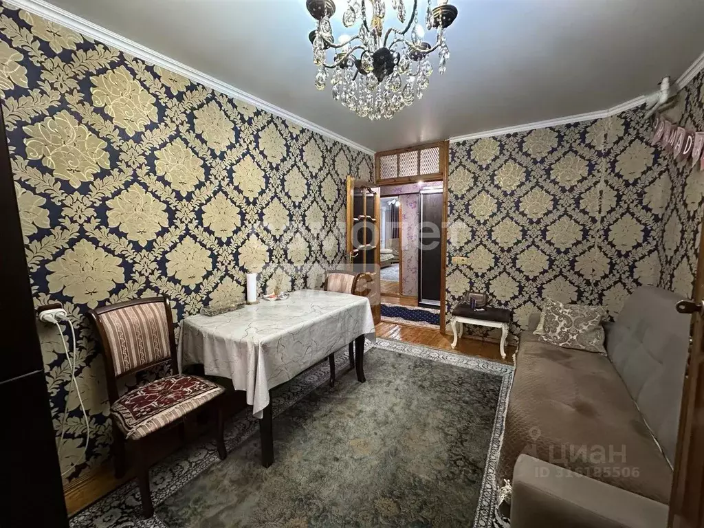 2-к кв. Дагестан, Махачкала ул. Гайдара Гаджиева, 14В (65.0 м) - Фото 0