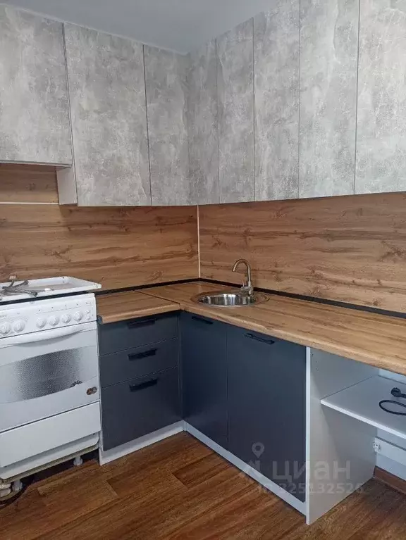 1-к кв. Курганская область, Курган Заозерный жилрайон, 6А мкр, 15к7 ... - Фото 1