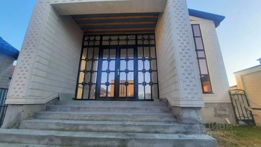Дом в Кабардино-Балкария, Чегем ул. Ленина, 180 (640 м) - Фото 1