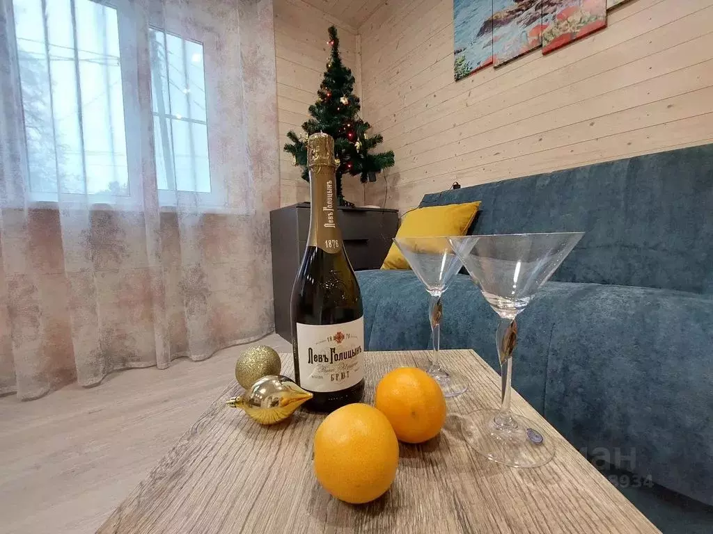 Дом в Новгородская область, Новгородский район, Ракомское с/пос, д. ... - Фото 1