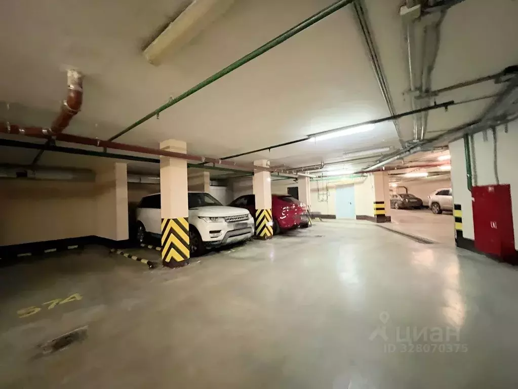 Гараж в Москва просп. Маршала Жукова, 78 (18 м) - Фото 1