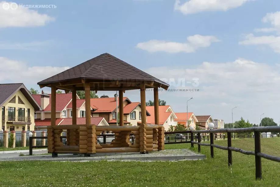 Участок в Малиновка, коттеджный посёлок Лесной Остров, Панорамная ... - Фото 1