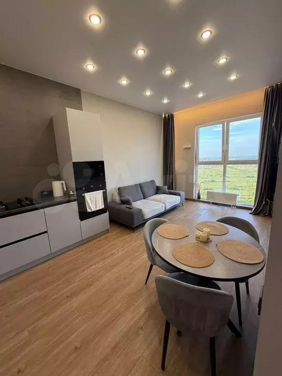 1-к. квартира, 40 м, 25/25 эт. - Фото 0