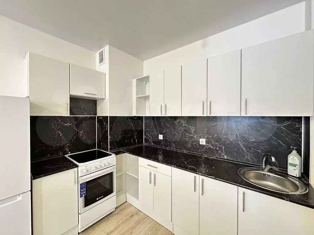 2-к. квартира, 53 м, 2/24 эт. - Фото 0