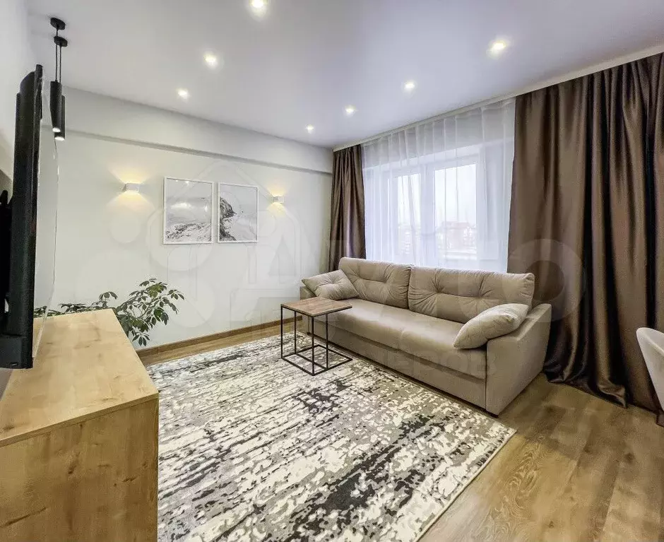 2-к. квартира, 55 м, 8/10 эт. - Фото 1
