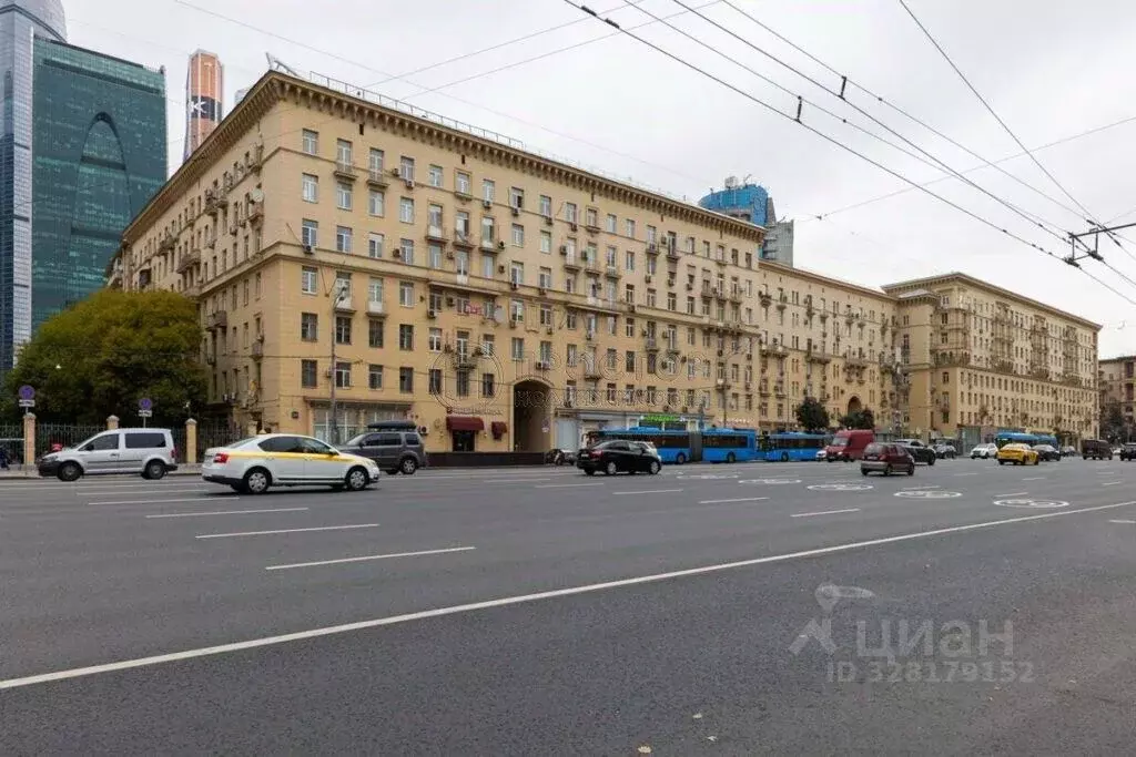 Помещение свободного назначения в Москва Кутузовский просп., 24 (379 ... - Фото 1