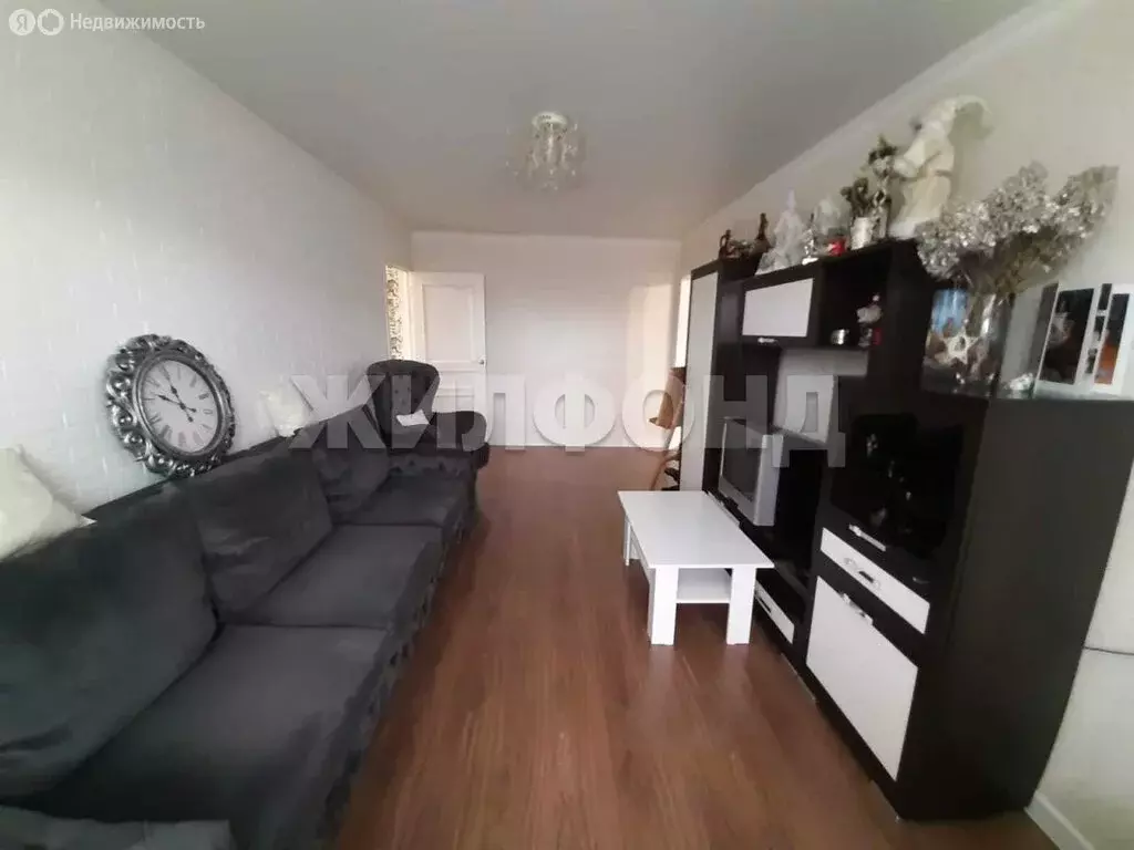 2-комнатная квартира: Абакан, улица Крылова, 43 (46 м) - Фото 2