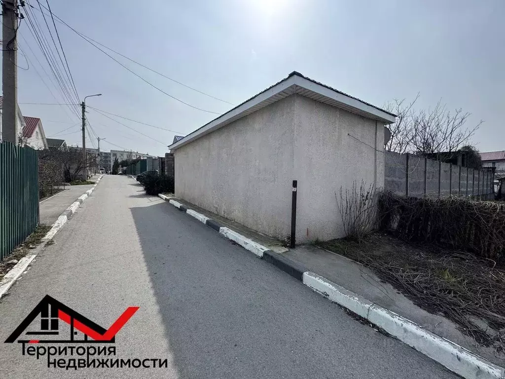 Участок в Севастополь ул. Авдеева, 71 (6.0 сот.) - Фото 2