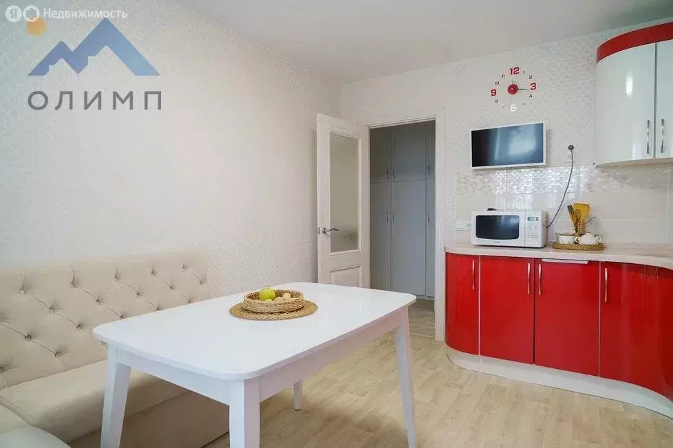 2-комнатная квартира: Вологда, улица Лётчика Каберова, 1А (57 м) - Фото 1