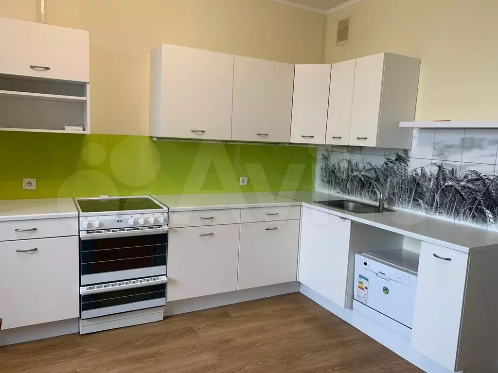 3-к. квартира, 91 м, 8/24 эт. - Фото 1