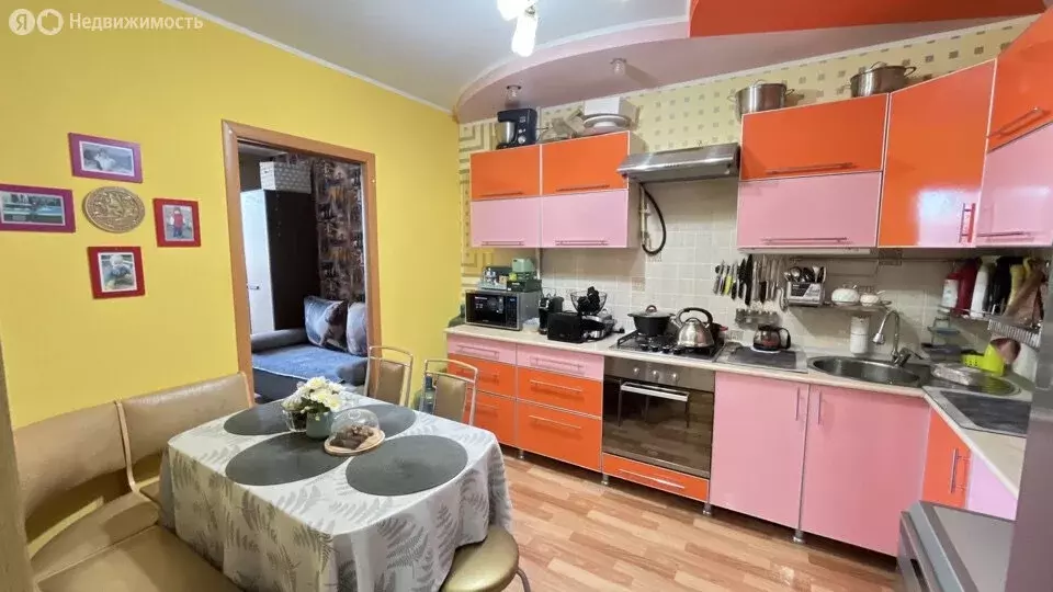 2-комнатная квартира: Воткинск, улица Садовникова, 17 (60 м) - Фото 2