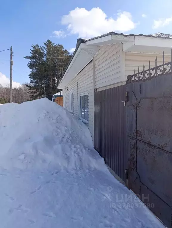Дом в Красноярский край, Большая Мурта пгт ул. Восточная, 4 (122 м) - Фото 1