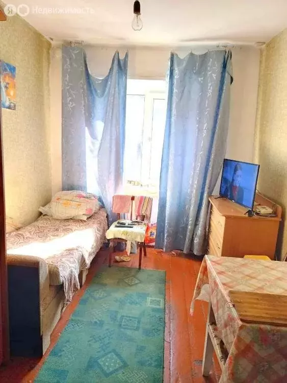 Квартира-студия: Абакан, улица Вяткина, 7 (10 м) - Фото 1